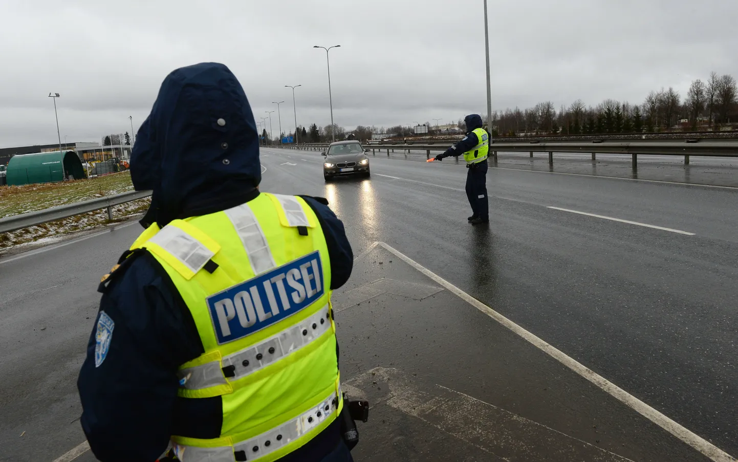 Politseinikud peatasid joobes mehe juhitud BMW tavapärase liiklusjärelevalve käigus. Foto on illustratiivne.