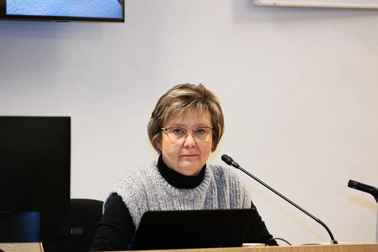 Для голосования по вопросу о вотуме недоверия в свой адрес Татьяна Стольфат как председатель Нарвского горсобрания выбрала неудобный для других депутатов день. "Конец года - и хочется завершить начатое", - объяснила она.