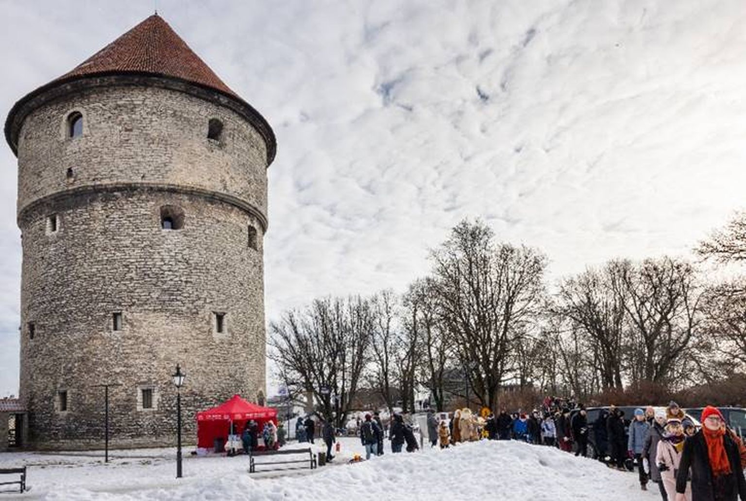 Nelja torni, müüri- ja bastionikäike ühendav Kiek in de Köki kindlustustemuuseum on linnaruumis silmatorkavaim Tallinna Linnamuuseumi filiaal.