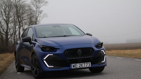 EBAREAALNE ⟩ Clio hübriidajam ja 39 liitrit bensiini – 1000 km linnasõitu!