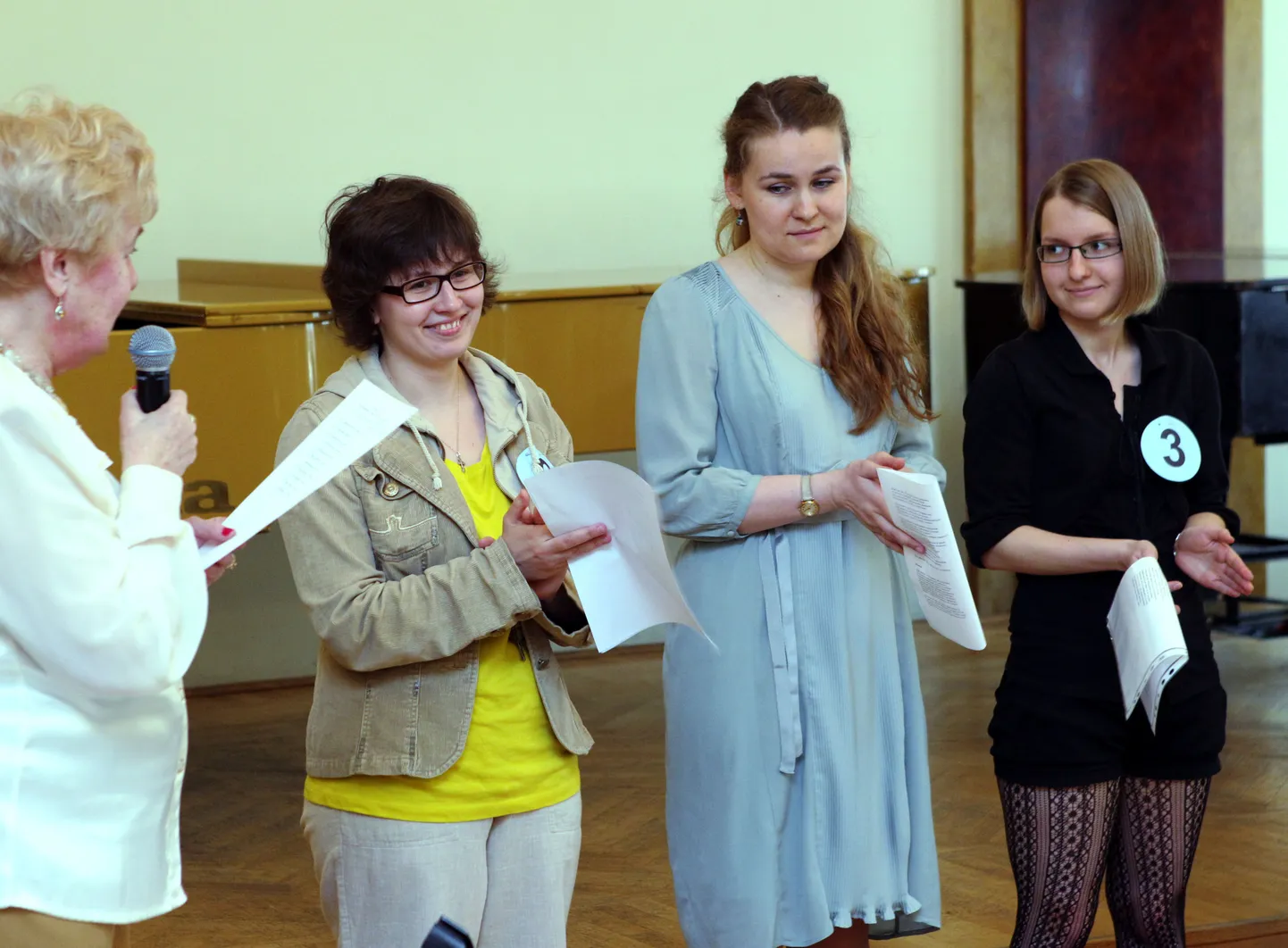 Участницы Турнира молодых поэтов Даяна Загорская, Анастасия Петрова и Александра Титова.