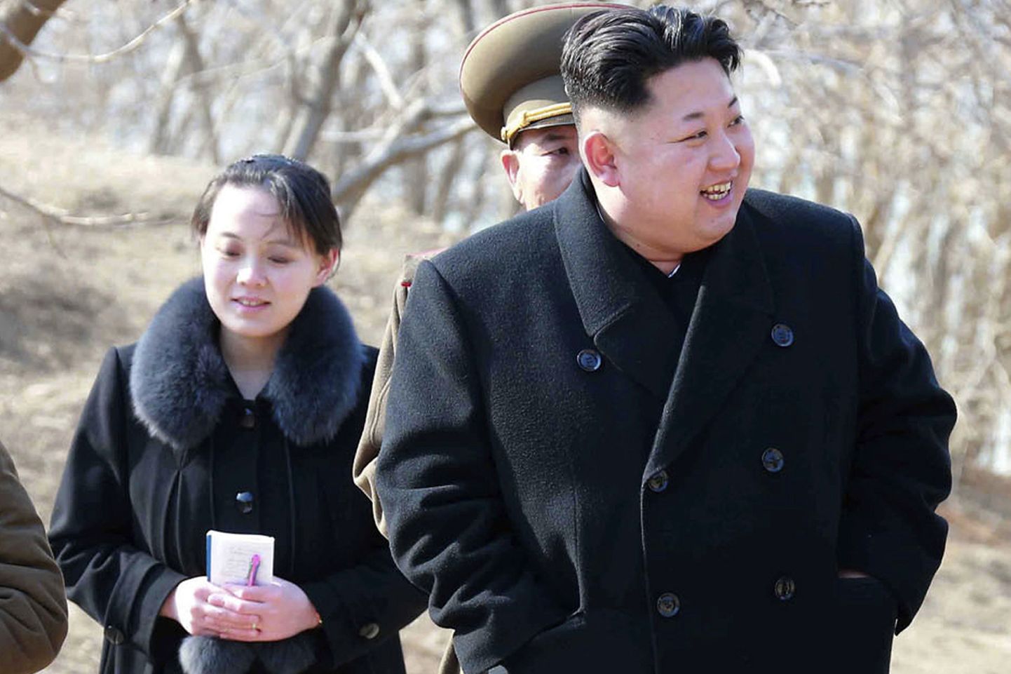 Kim Yo-jong (vasakul) ja Kim Jong-un.