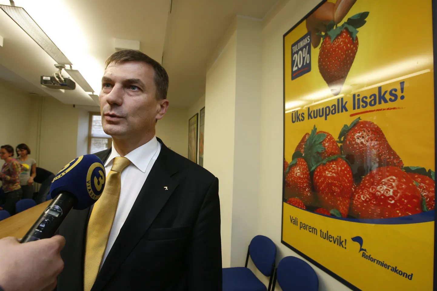 Valimisplakat, mis lubab madalamat tulumaksu.
