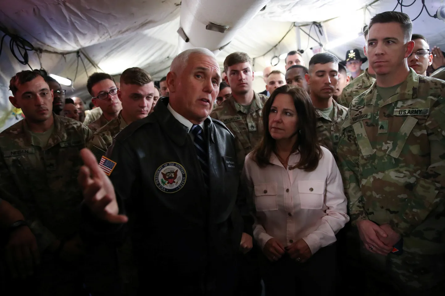 Afganistānā ieradies ASV viceprezidents Maiks Penss 