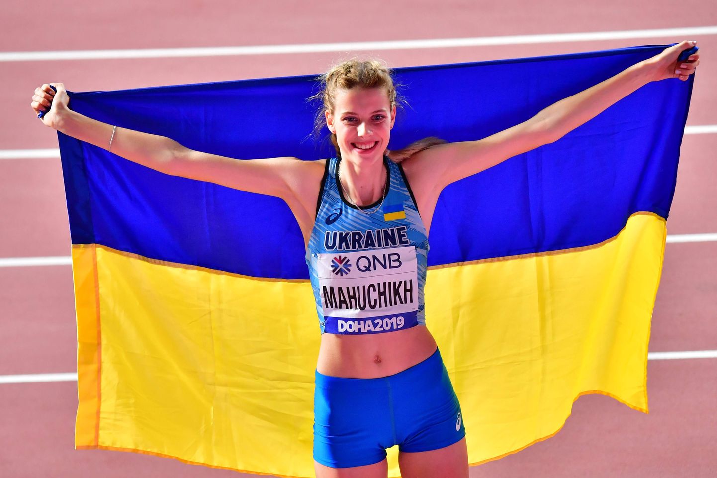 Dohas kergejõustiku MMil tuli naiste kõrgushüppes hõbemedalile ukrainlanna Jaroslava Mahutšik