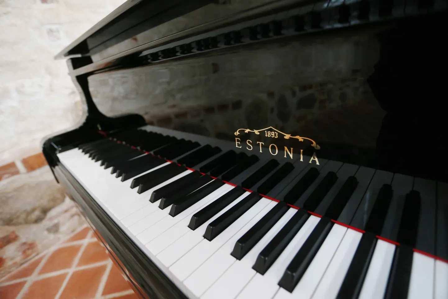 Mullistuudiosse tuleb jõulujazz.