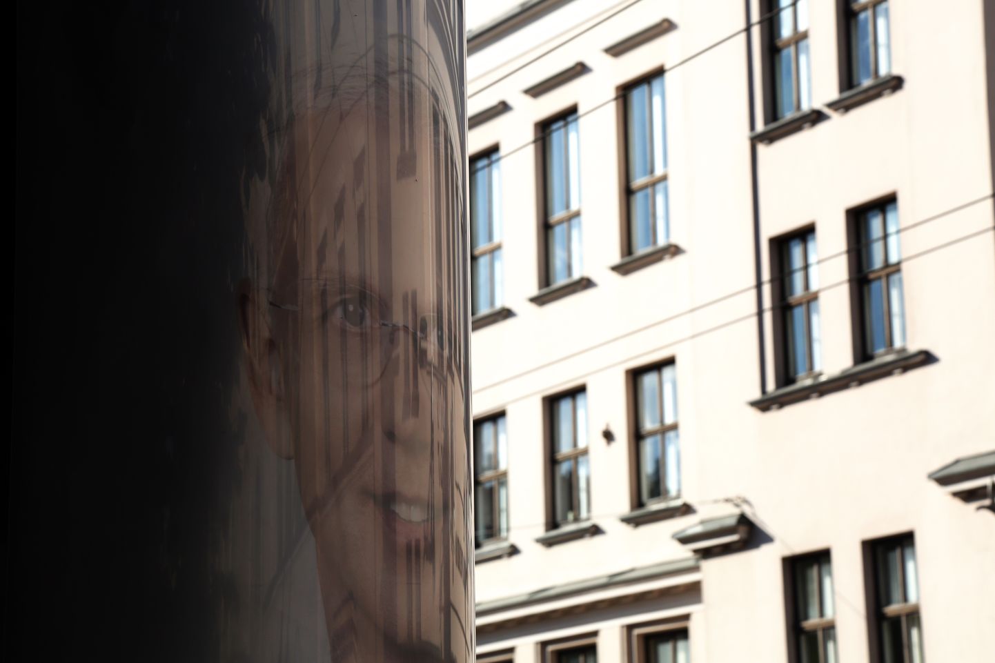 Partiju apvienības "Jaunā vienotība" reklāma Rīgas domes ārkārtas vēlēšanām.
