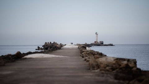 ГЛАВНОЕ ЗА 29 МАРТА ⟩ Авария автобуса в центре Риги, упавшие дроны в Финляндии и протесты против Трампа