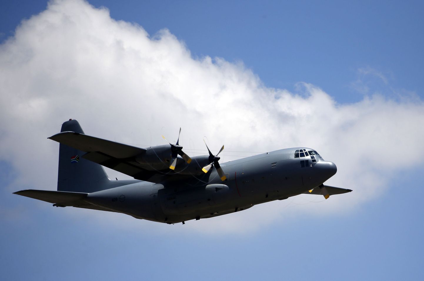 C-130 Hercules-tüüpi lennuk.