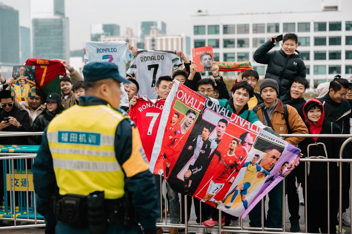 Китай си цзиньпин. Председатель, генеральный секретарь цк кпк: си цзиньпин. Чжан цзюнь оон. Президент китая 2022. Си цзиньпин на съезде кпк.