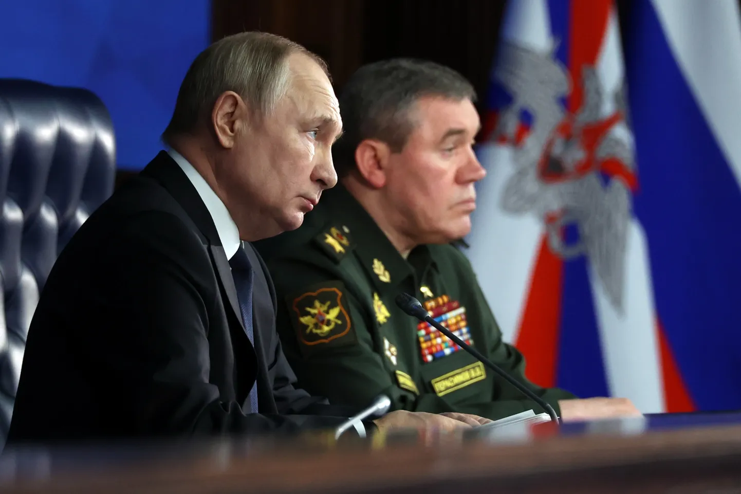 Venemaa president Vladimir Putin ja Venemaa Relvajõudude Kindralstaabi ülem ja kaitseministri esimene asetäitja Valeri Gerassimov.