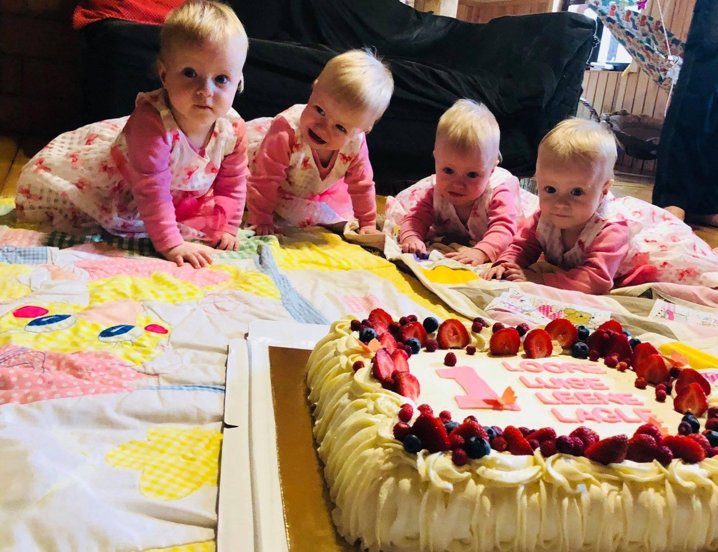 Nelikud õed tähistasid aastast sünnipäeva. FOTO: Rauno Võrno