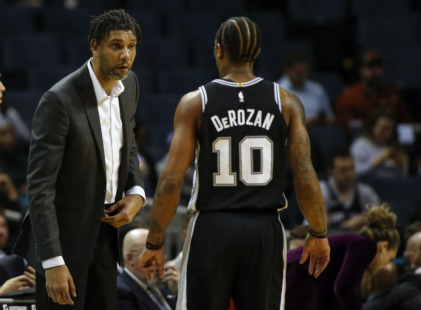 Tim Duncan (vasakul).