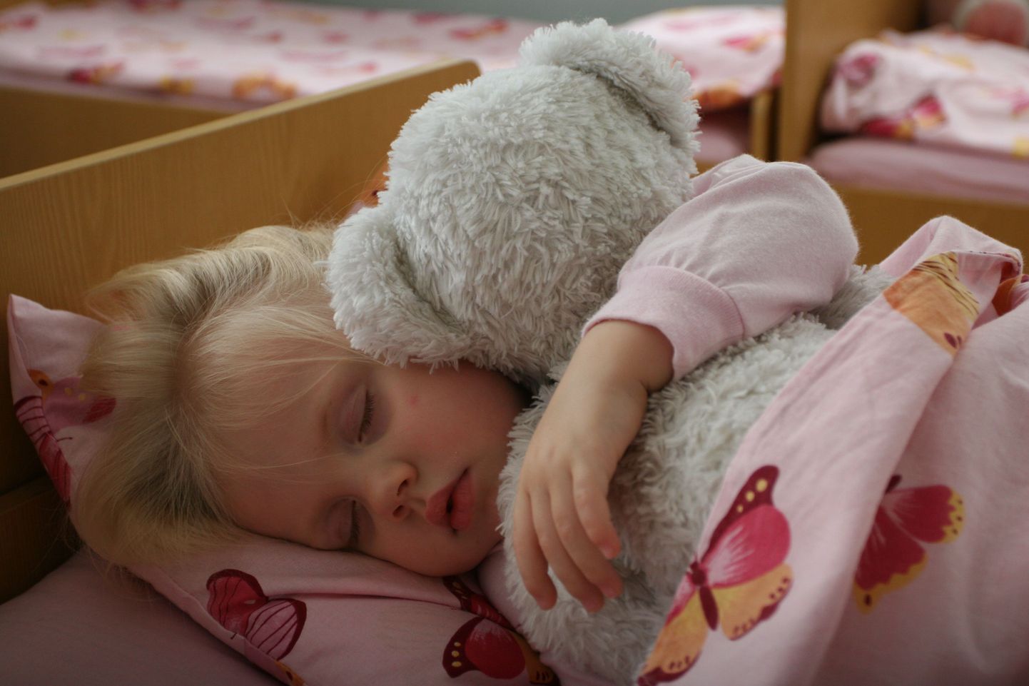 Teadlased: liiga lühike uneaeg muudab lapsed hüperaktiivseks