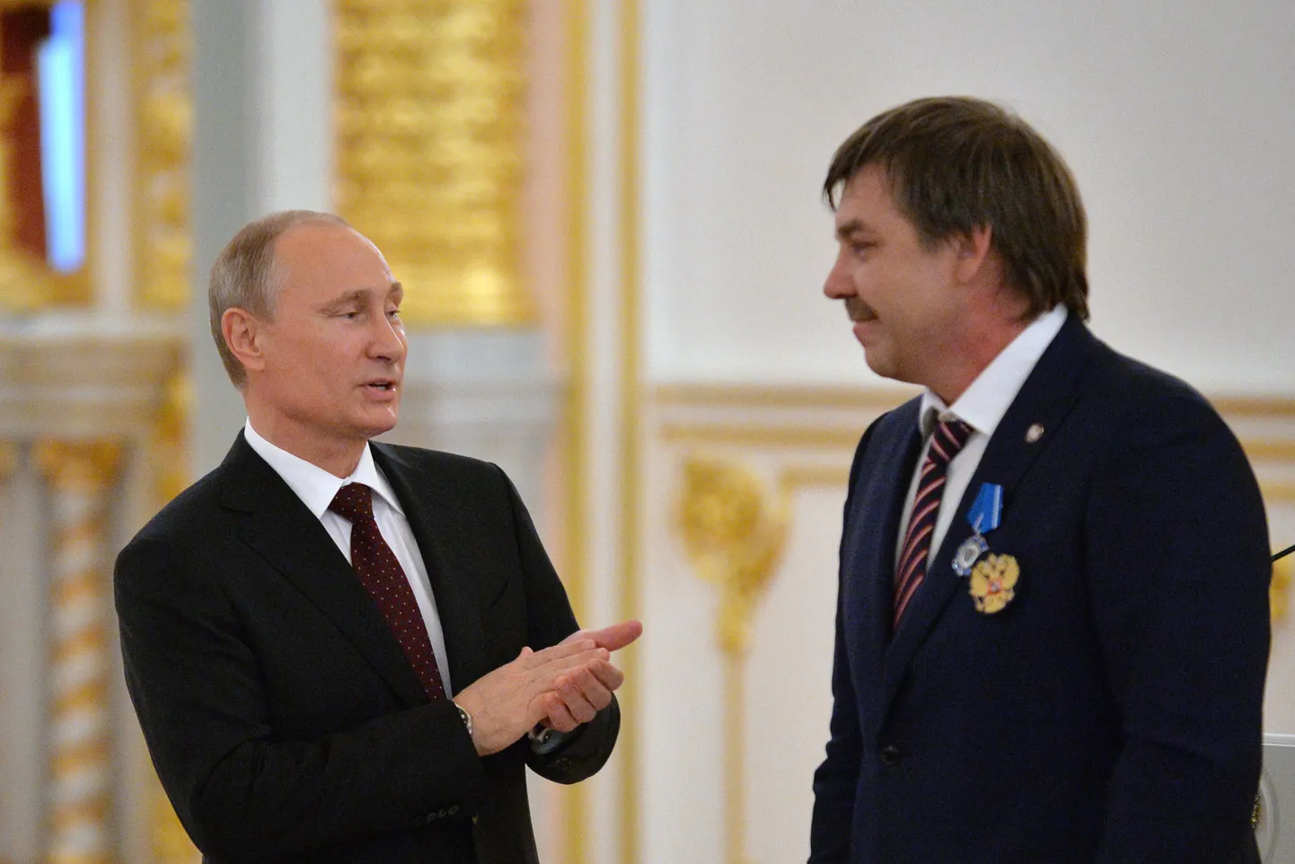 Владимир Путин и Олег Знарок.