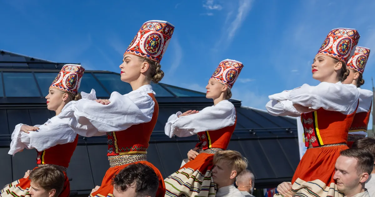 Ülejärgmisel suvel pidutsevad noored ja täiskasvanud kaks nädalat üheskoos