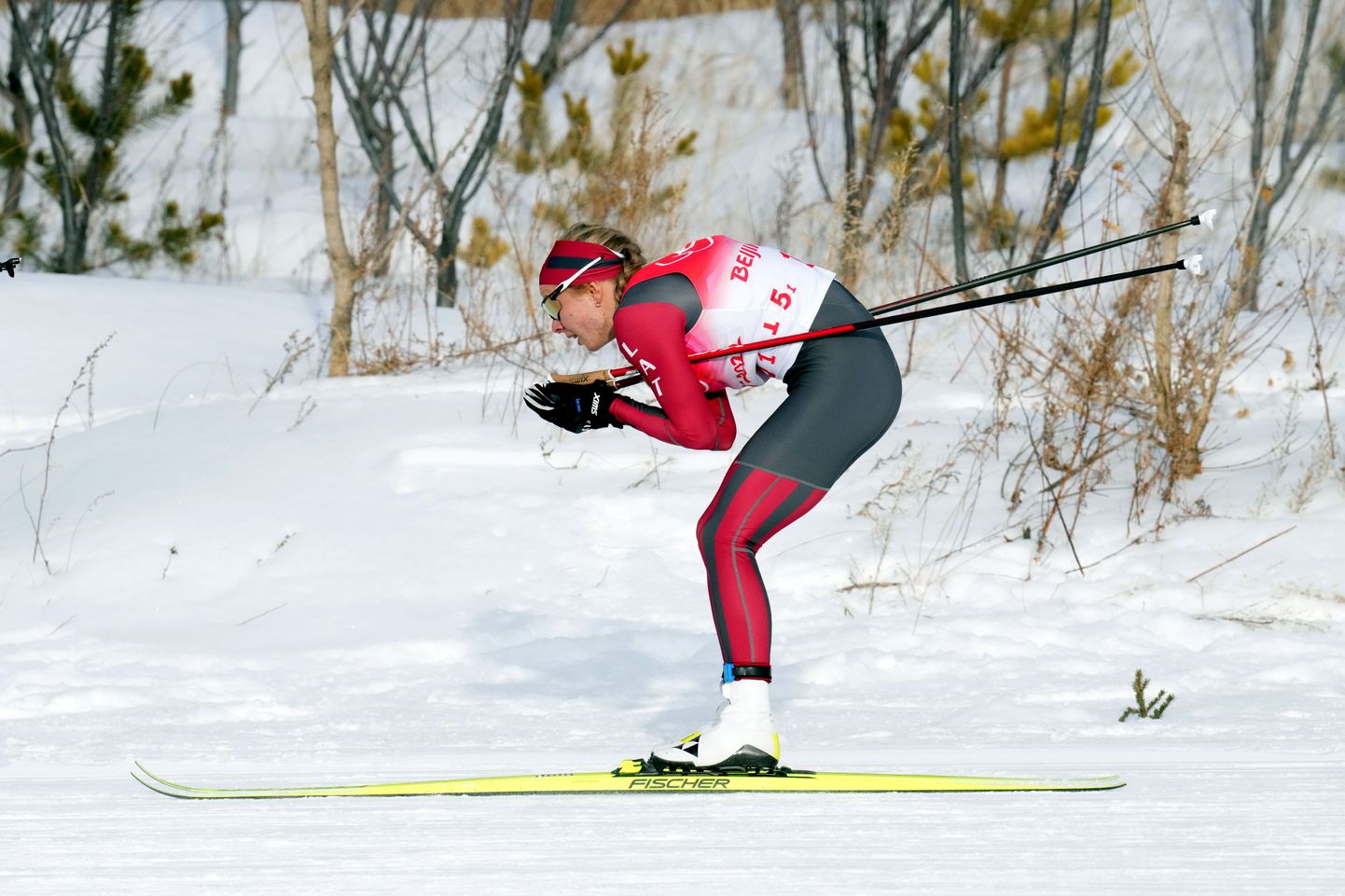 Latvijas slēpotāja Patrīcija Eiduka (nr.15) piedalās 4x5 kilometru slēpošanas stafetē sievietēm 2022.gada Olimpiskajās spēlēs Pekinā.