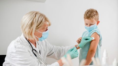 В Финляндии исследуют воздействие вакцины Comirnaty на детей младше 12 лет