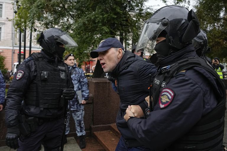 Задержания граждан, протестующих против «частичной мобилизации», Москва, сентябрь 2022.