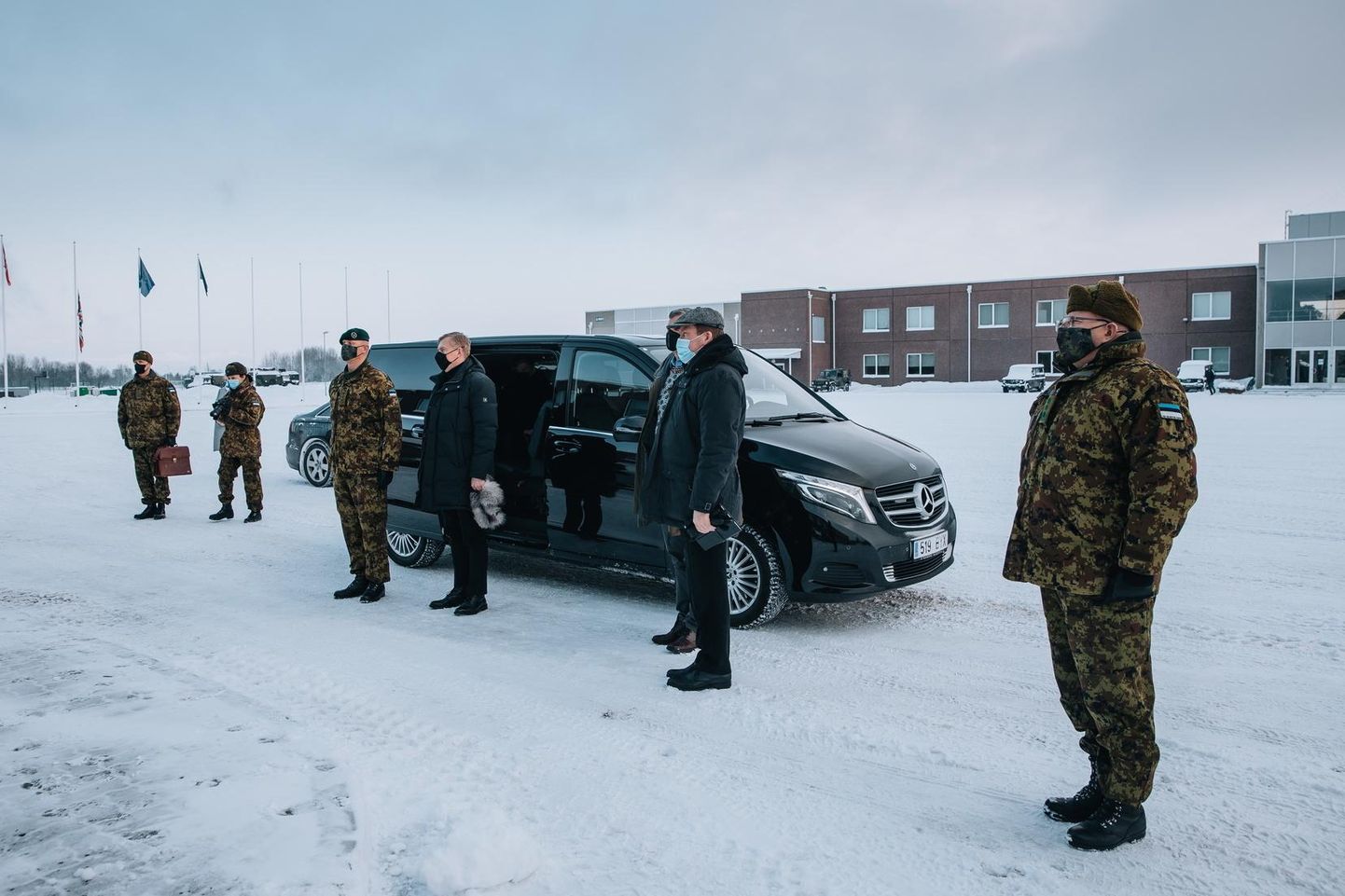 Kaitseminister Kalle Laanet külastas Tapa sõjaväelinnakut.