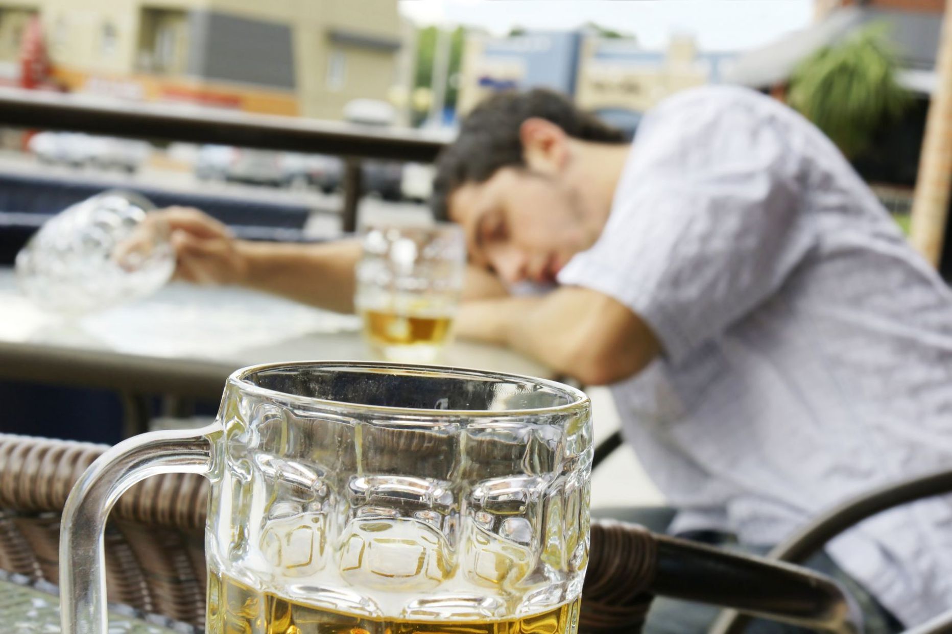 Alkoholijoobes kliendid on ühed peamised peavalu tekitajad söögikohtadele.