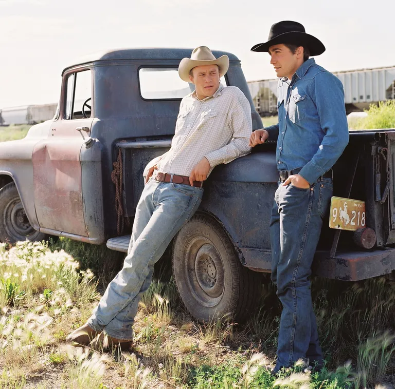 Heath Ledger (vasakul) ja Jake Gyllenhaal filmis «Brokeback Mountain»