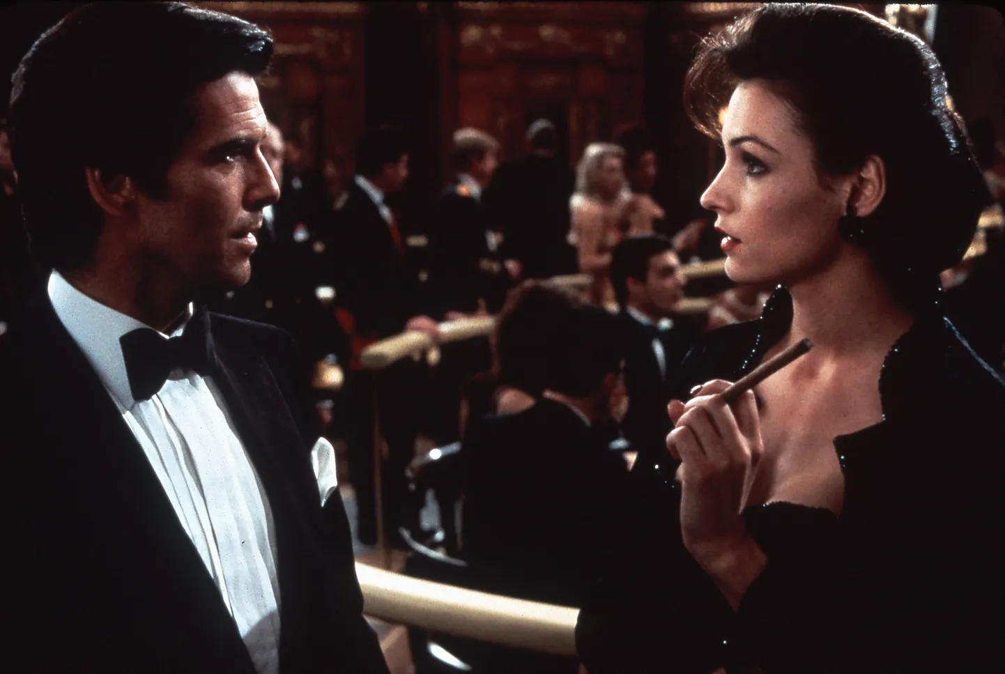 «007 ja Kuldsilm»: Pierce Brosnan (James Bond) ja Famke Janssen (Xenia Onatopp).