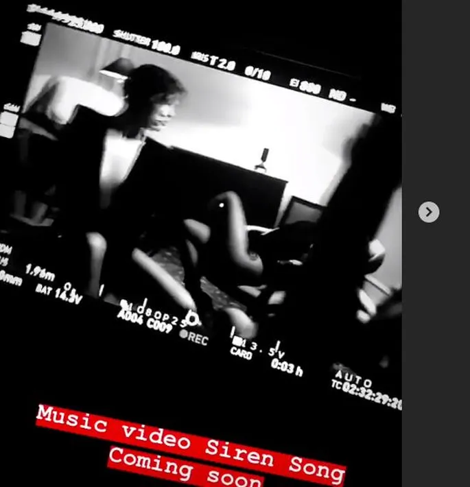 Бірін-бірі жалап бітеді