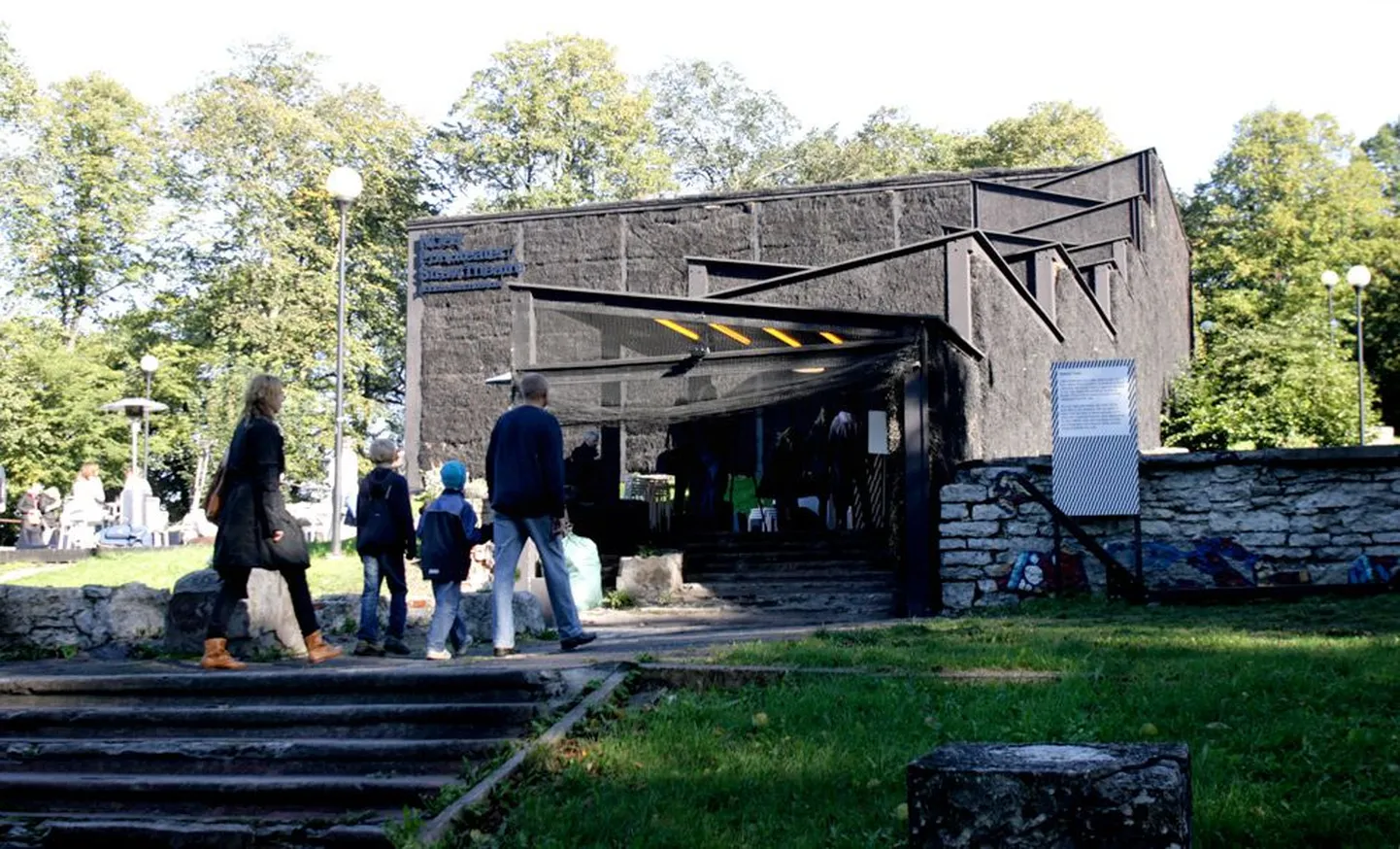 Põnevat teatriprogrammi pakkunud Põhuteater oli Tallinn 2011 kultuuriprogrammi kalleim objekt. Põhuteatri kogueelarve (ehitus + programm) oli 553 448 eurot.