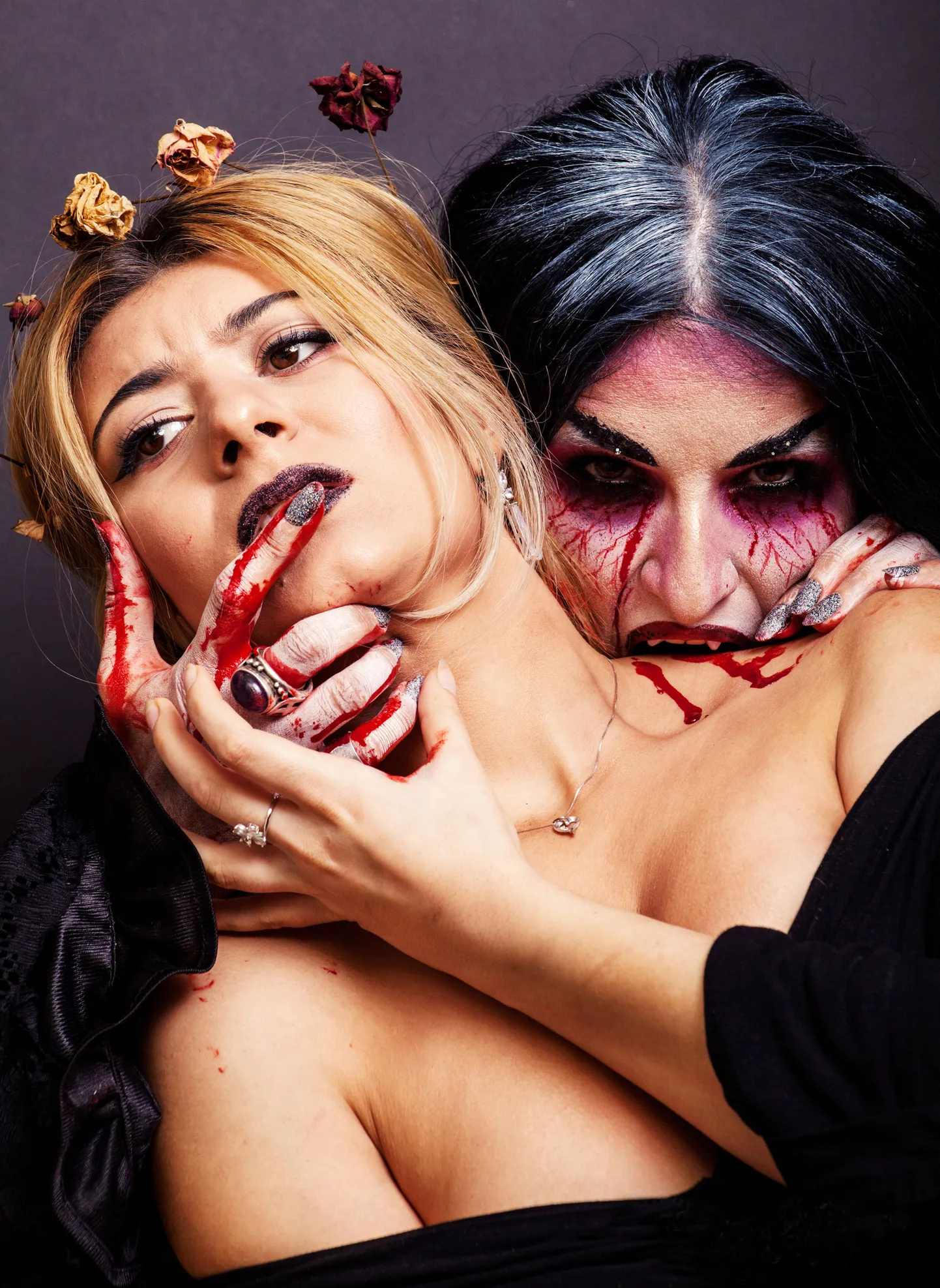 Vampiir verd imemas. Pilt on illustratiivne.