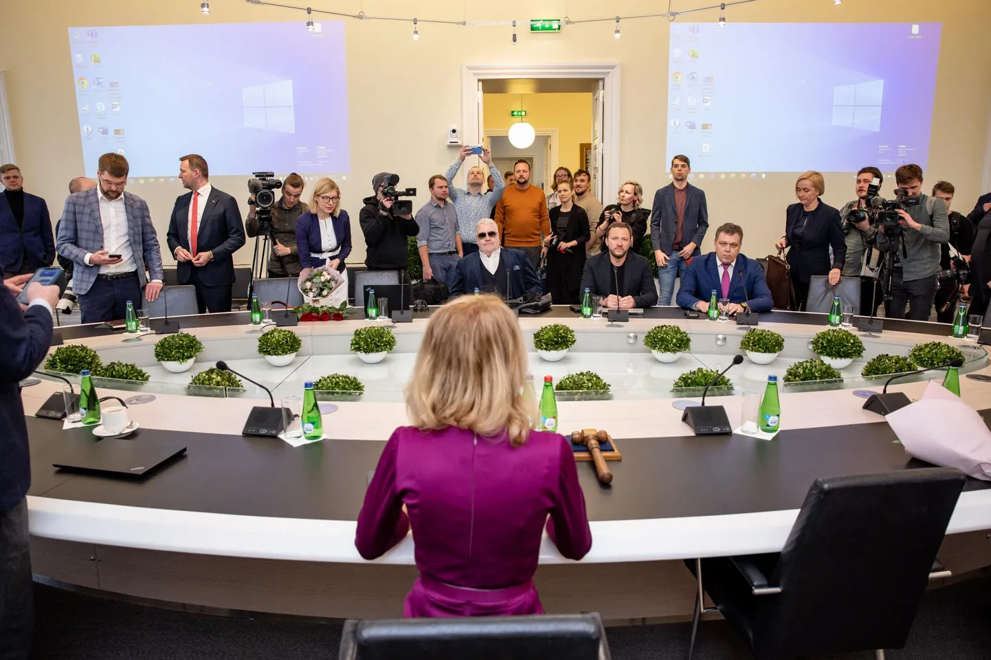 Reformierakonna, Eesti 200 ja sotsiaaldemokraatide koalitsioonikõnelused Stenbocki majas.