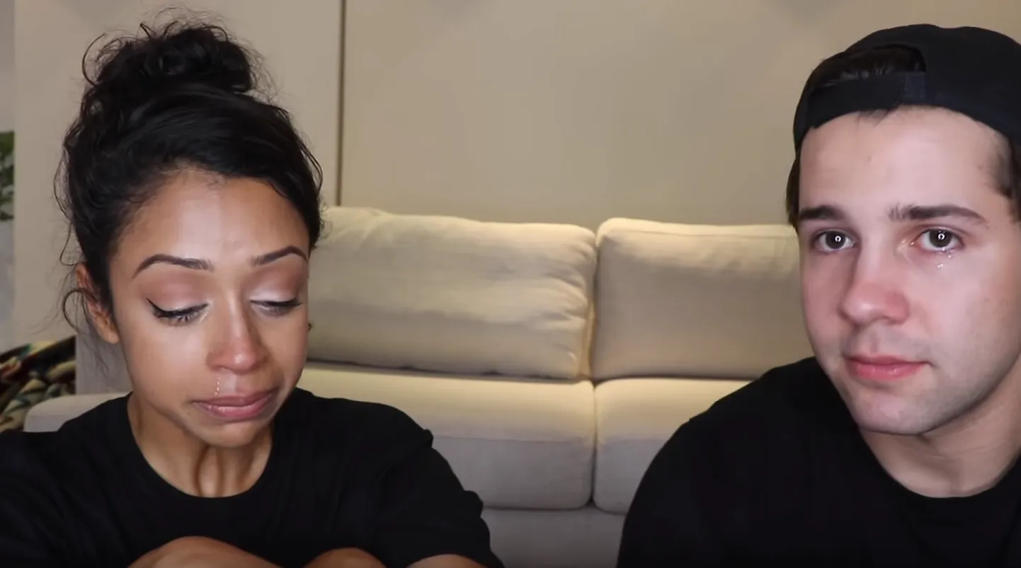 Liza Koshy ja David Dobrik.