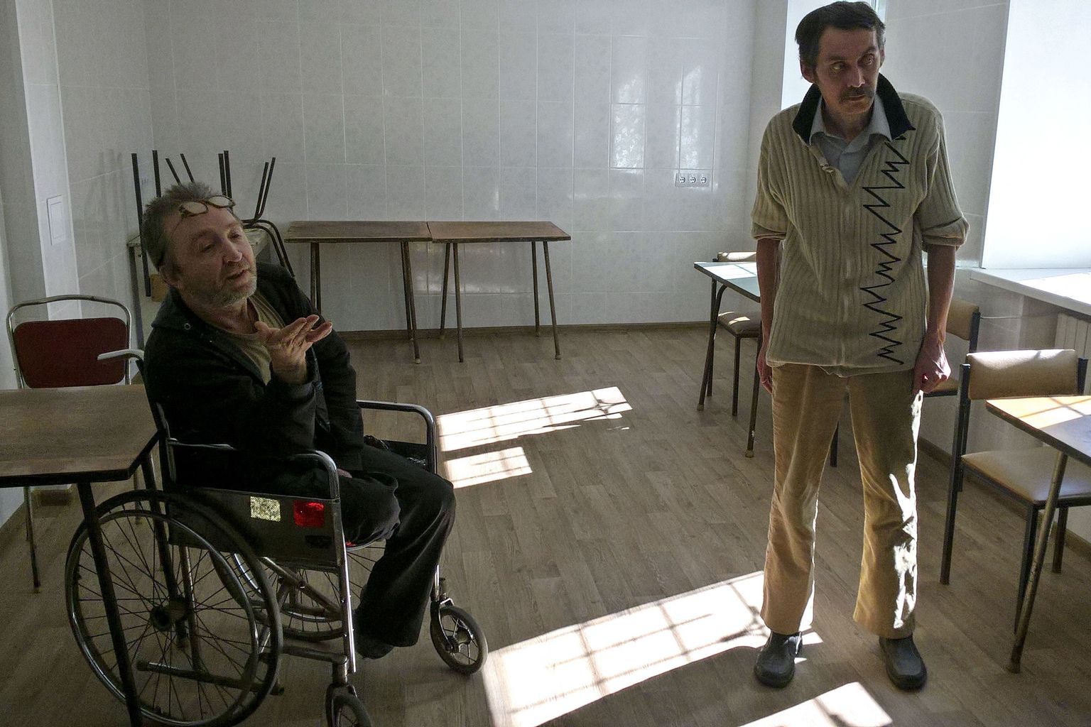 Tuberkuloosihaigete sanatooriumi patsiendid, 52-aastane Volodõmõr Pridvod (vasakul) ja 47-aastane Valeri Koltunovski.