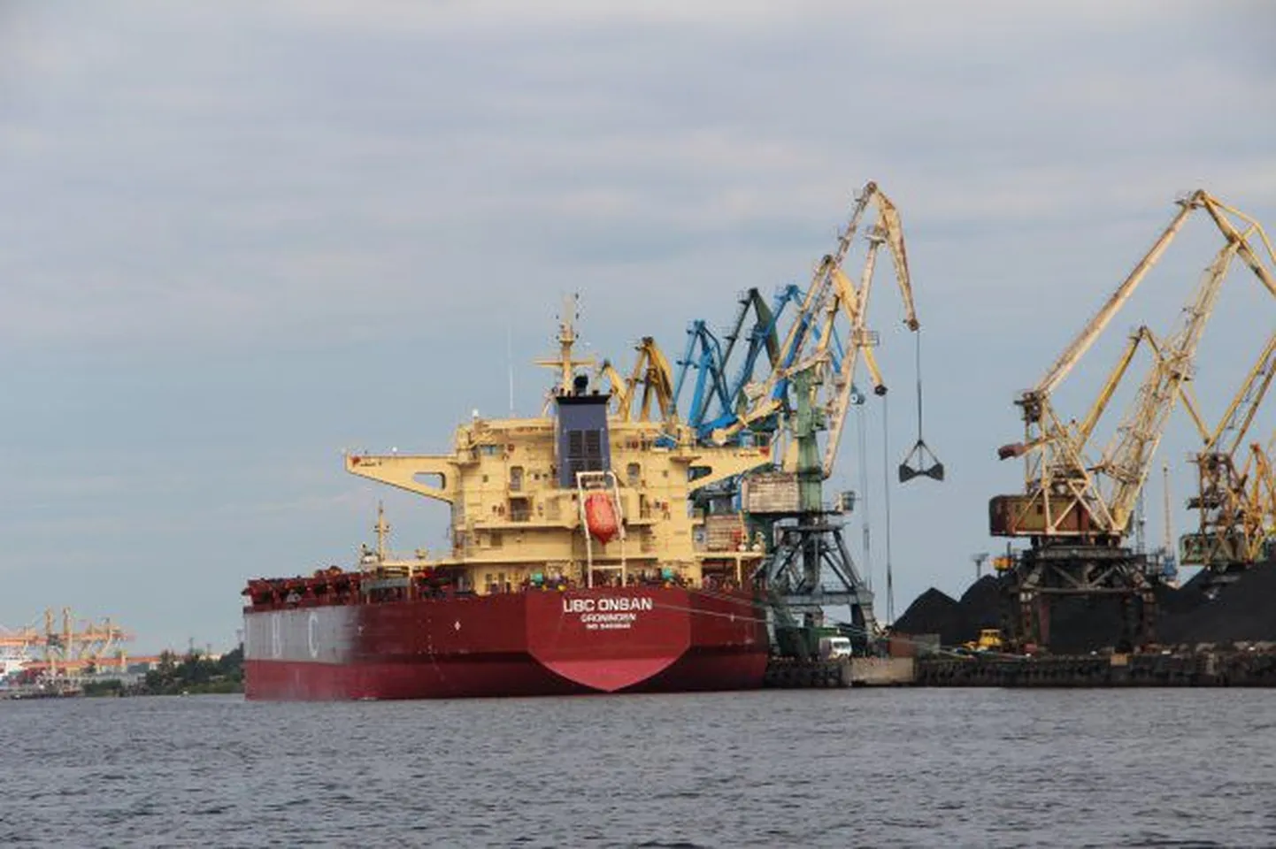 Riia sadama söeterminal.