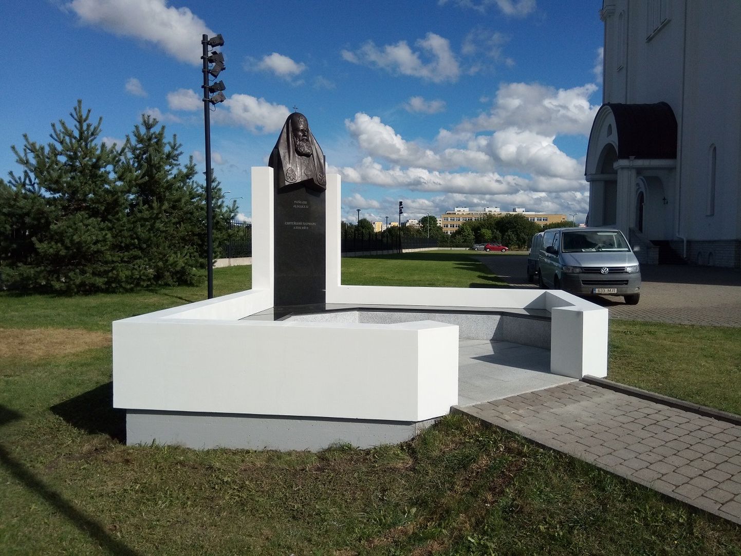 В Ласнамяэ отреставрировали памятник Алексию II.