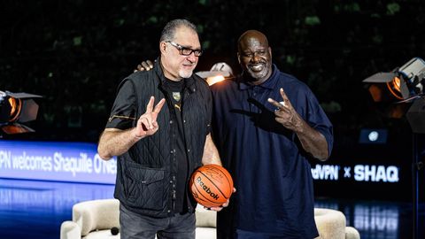 VIDEO ⟩ Shaq O'Neal nautis Žalgirise mängu ja Kaunase superõhkkonda koos Arvydas Sabonisega