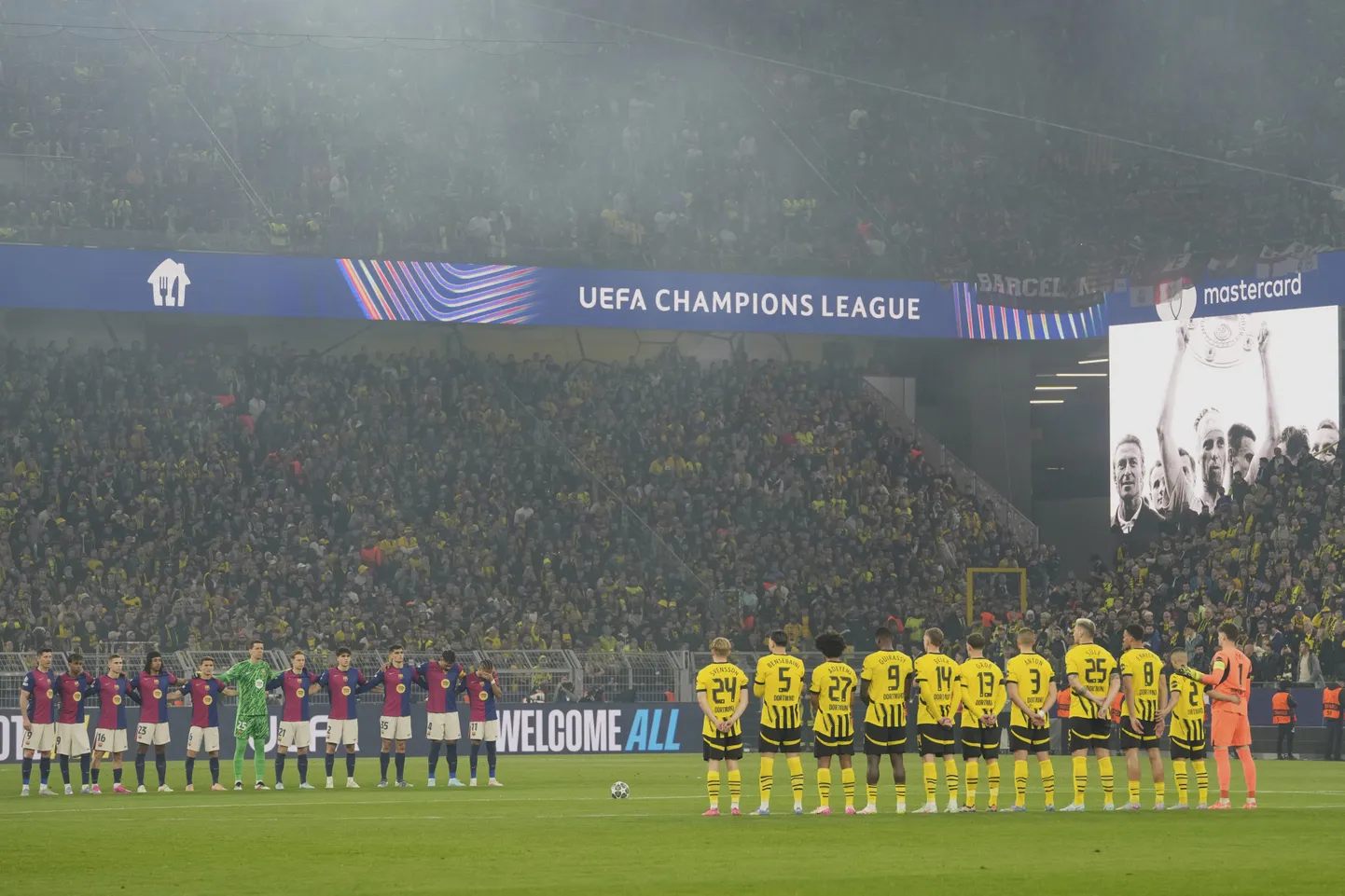"Barcelona" un Dortmundes "Borussia" futbolisti