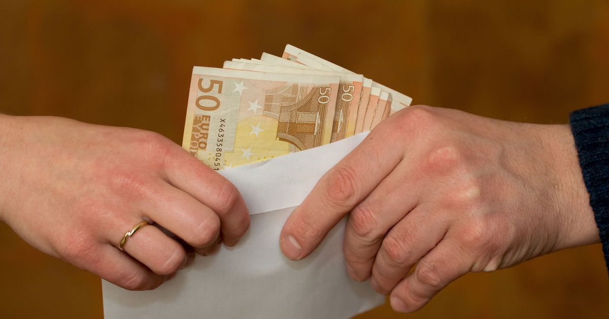Üllatav statistika: ümbrikupalga saajate arv on langenud rekordmadalale