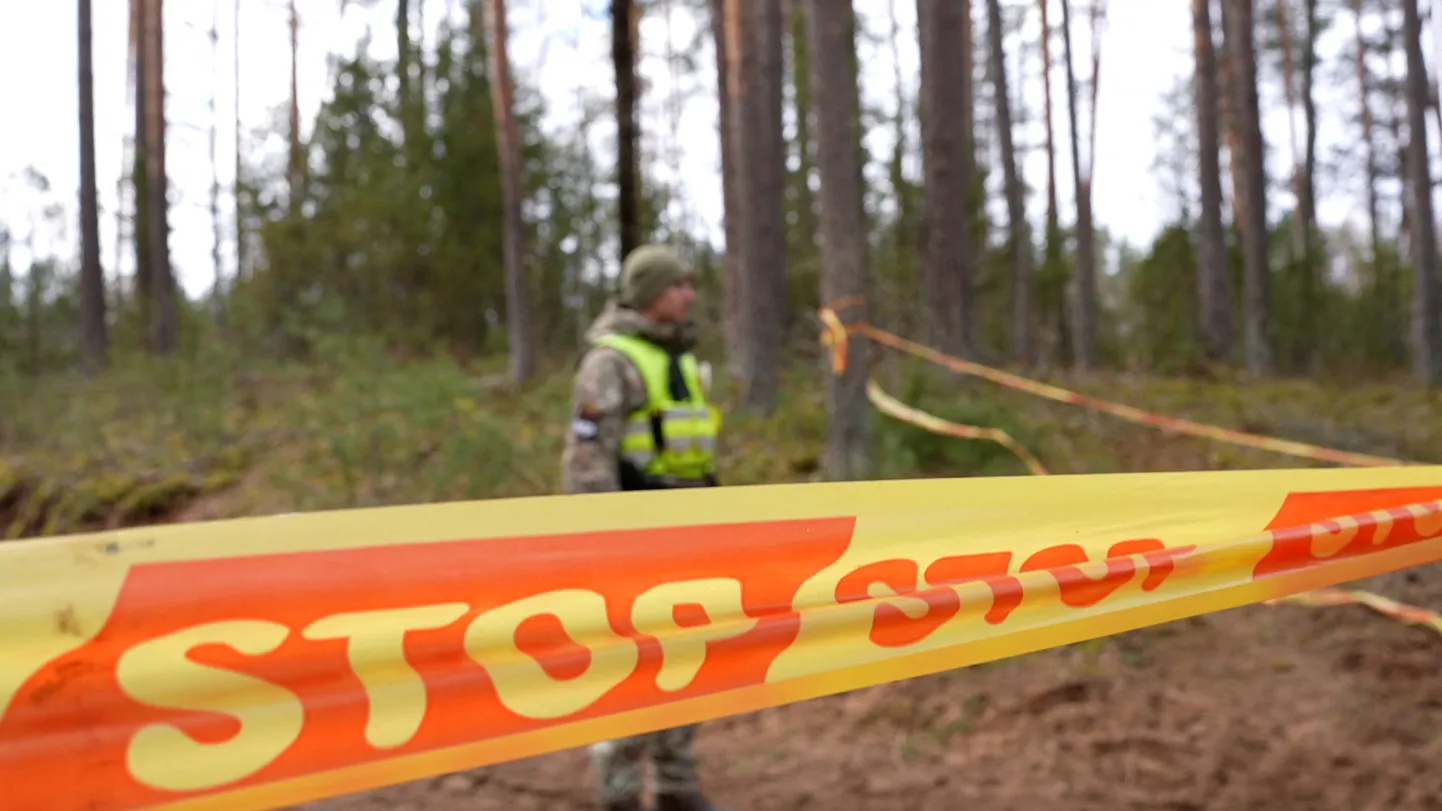 Pabradė harjutusväljakul jätkuvad päästetööd.