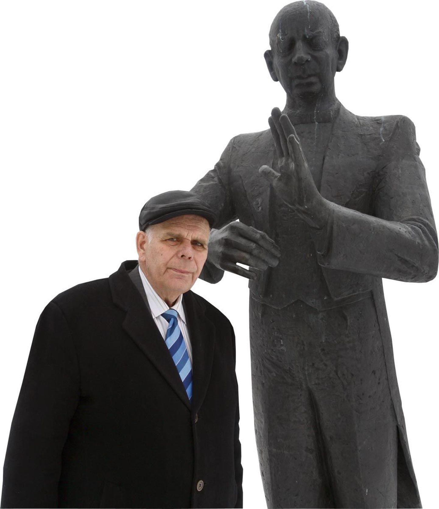 Rahvusvahelise Eduard Tubina ühingu esimees Vardo Rumessen Tubina kuju juures Tartus. Kuju autor on skulptor Aili Vahtrapuu. Tubina ja Rudolf Tobiase loomingu tutvustamine on olnud Rumesseni elutöö.
