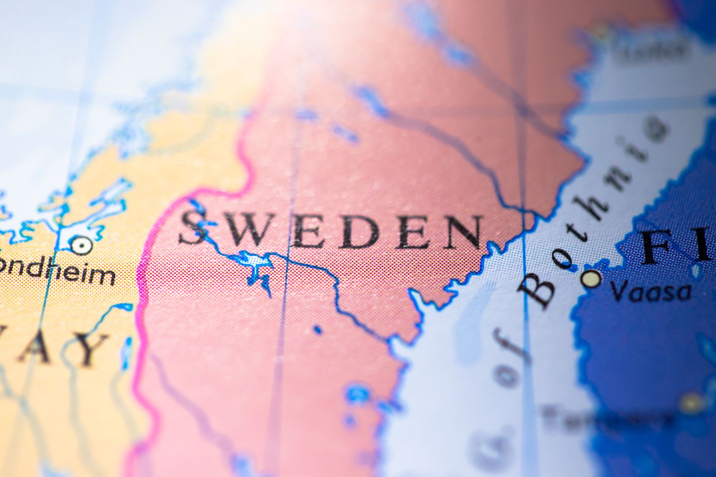 Rootsi kaotab viiruspiirangud.
