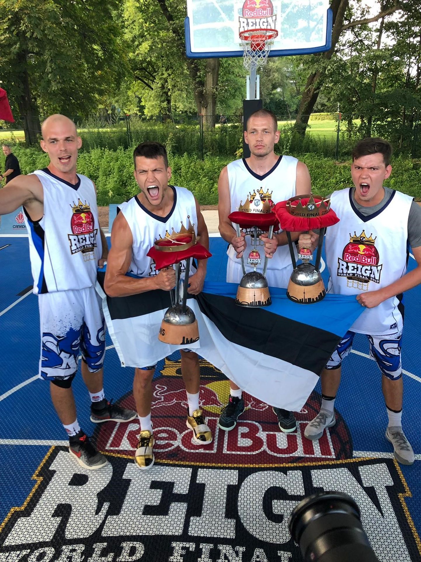 Võidukas Eesti 3 x 3 tänavakorvpallimeeskond