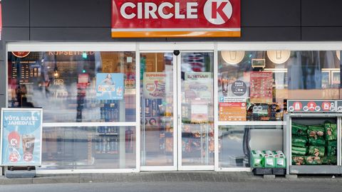 «Kui see pole mõnitamine, mis see siis on?» Circle K uued lojaalsusprogrammi tingimused pole kõigile meeltmööda