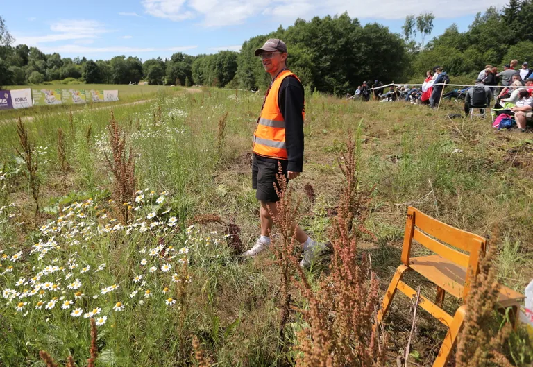 Rallijulgestaja päevad on pikad ning tool on selles töös Matthias Lindi sõnul lausa hädavajalik.