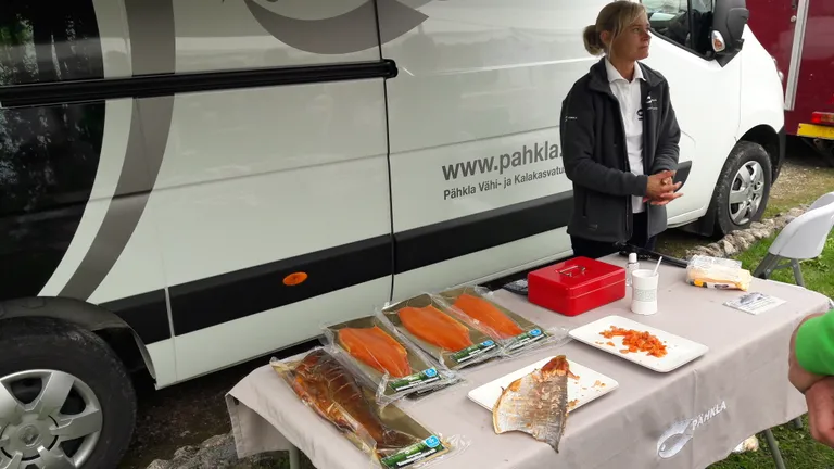 Pähkla Vähi- ja Kalakasvatus rõõmustas kalasõpru mitmel moel töödeldud ja pakendatud forellivalikuga.