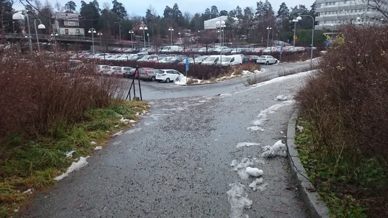 Kivikestega puistatud tänav Stockholmis