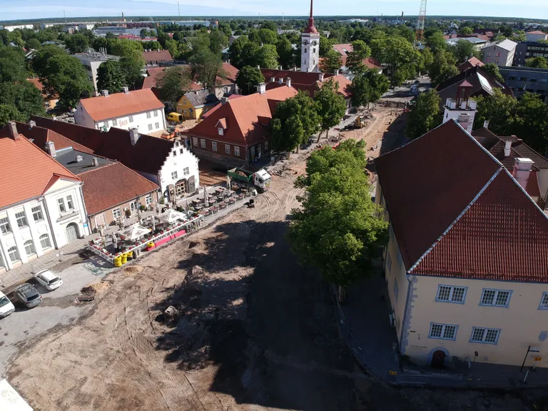 MÄNGUMAA: Kuressaare kesklinn.