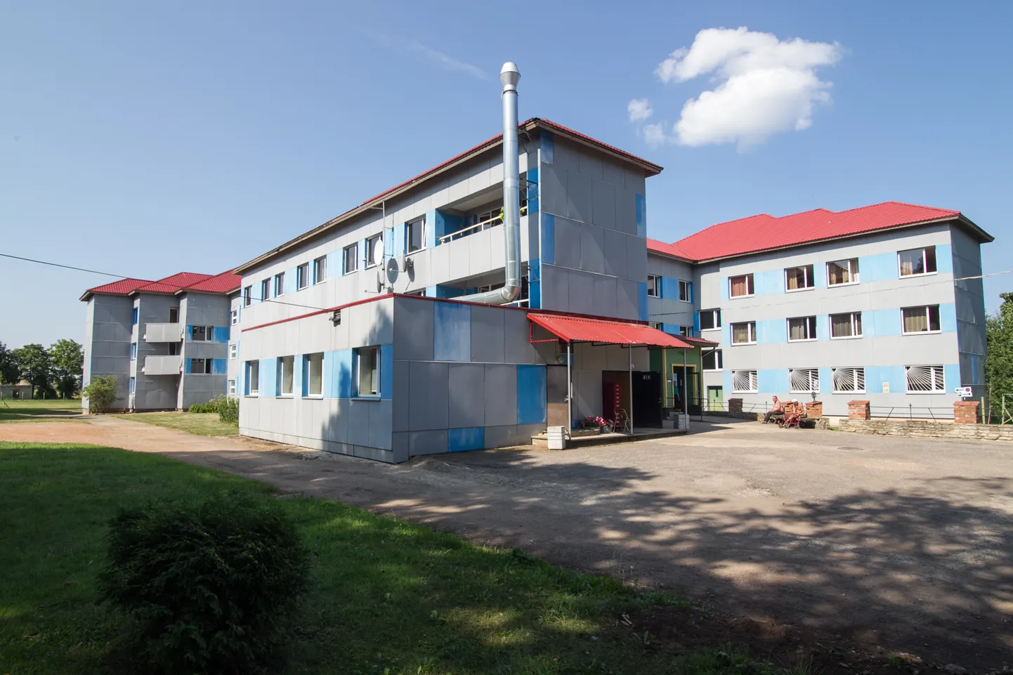 В Ааском попечительском доме коронавирус обнаружили у двух жильцов, не имевших симптомов заболевания.