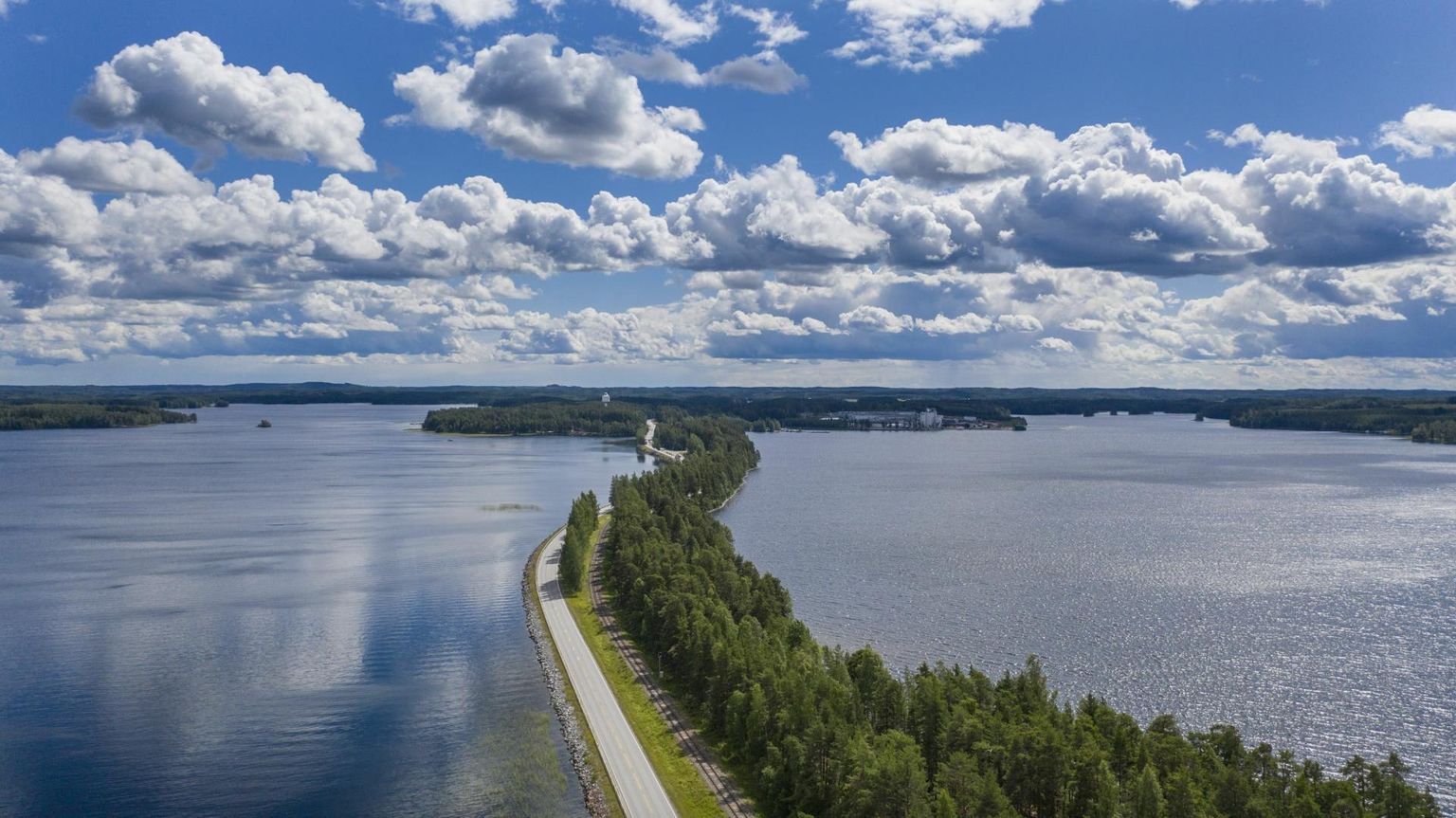 Saimaa kanal Soomes kulgeb osalt läbi Venemaa territooriumi. 
