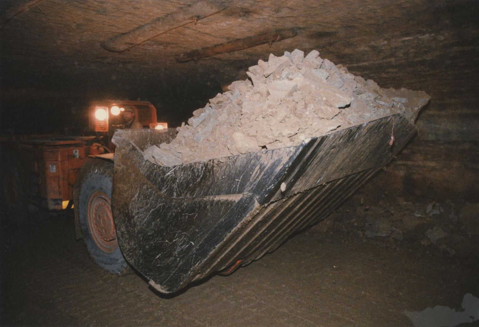 Põlevkivi kaevandamine Ida-Virumaa kaevanduses